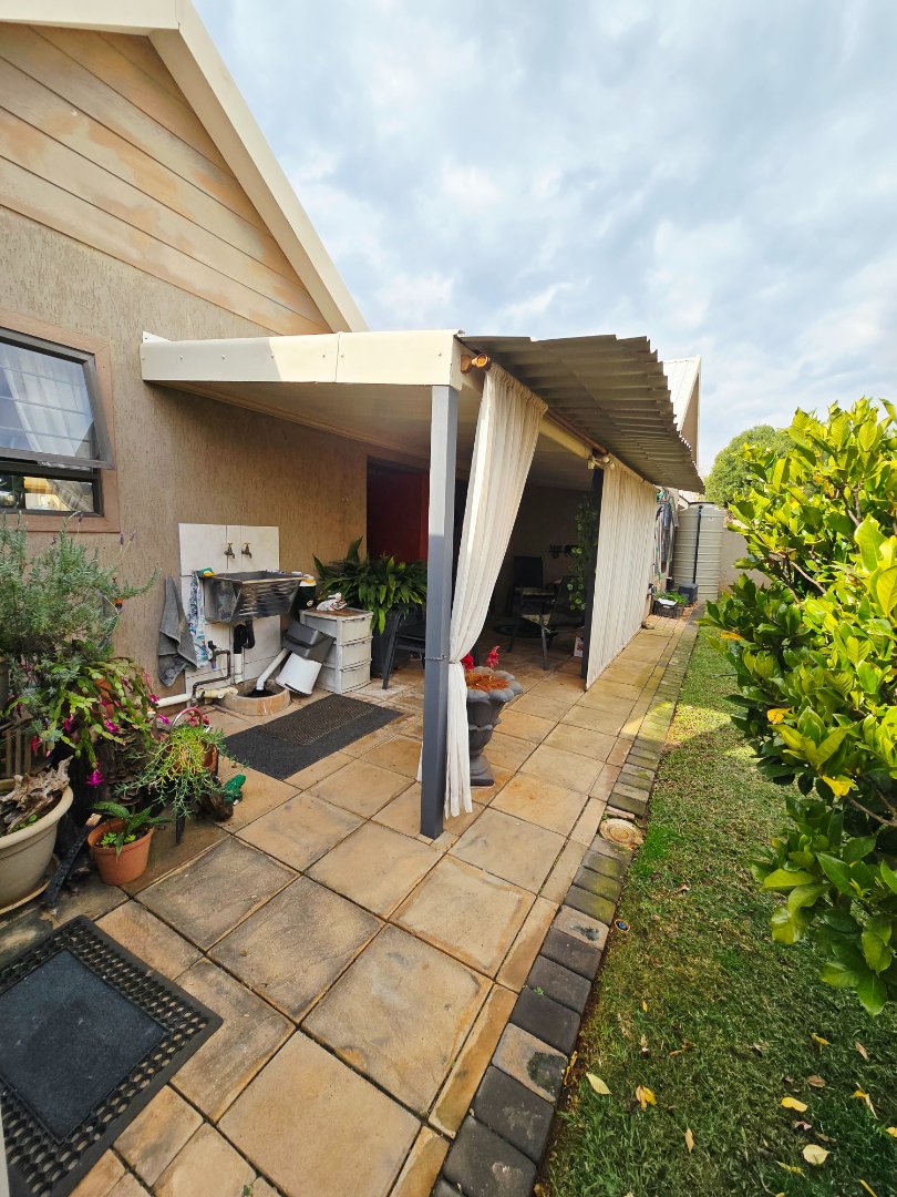 2 Bedroom Property for Sale in Wilkoppies North West